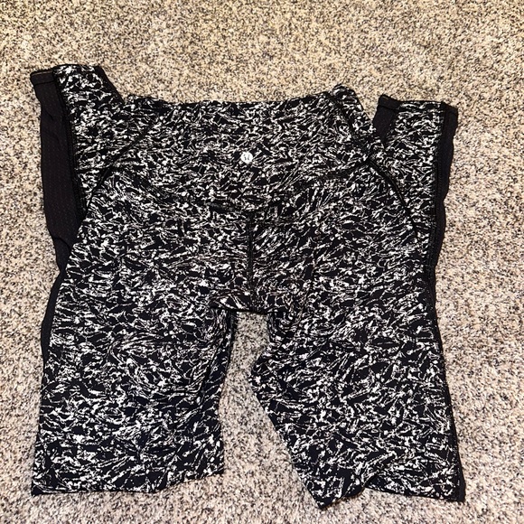 Lululemon leggings - Picture 2 of 2